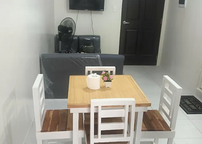 Apartamento Budget Deca Commonwealth Staycation